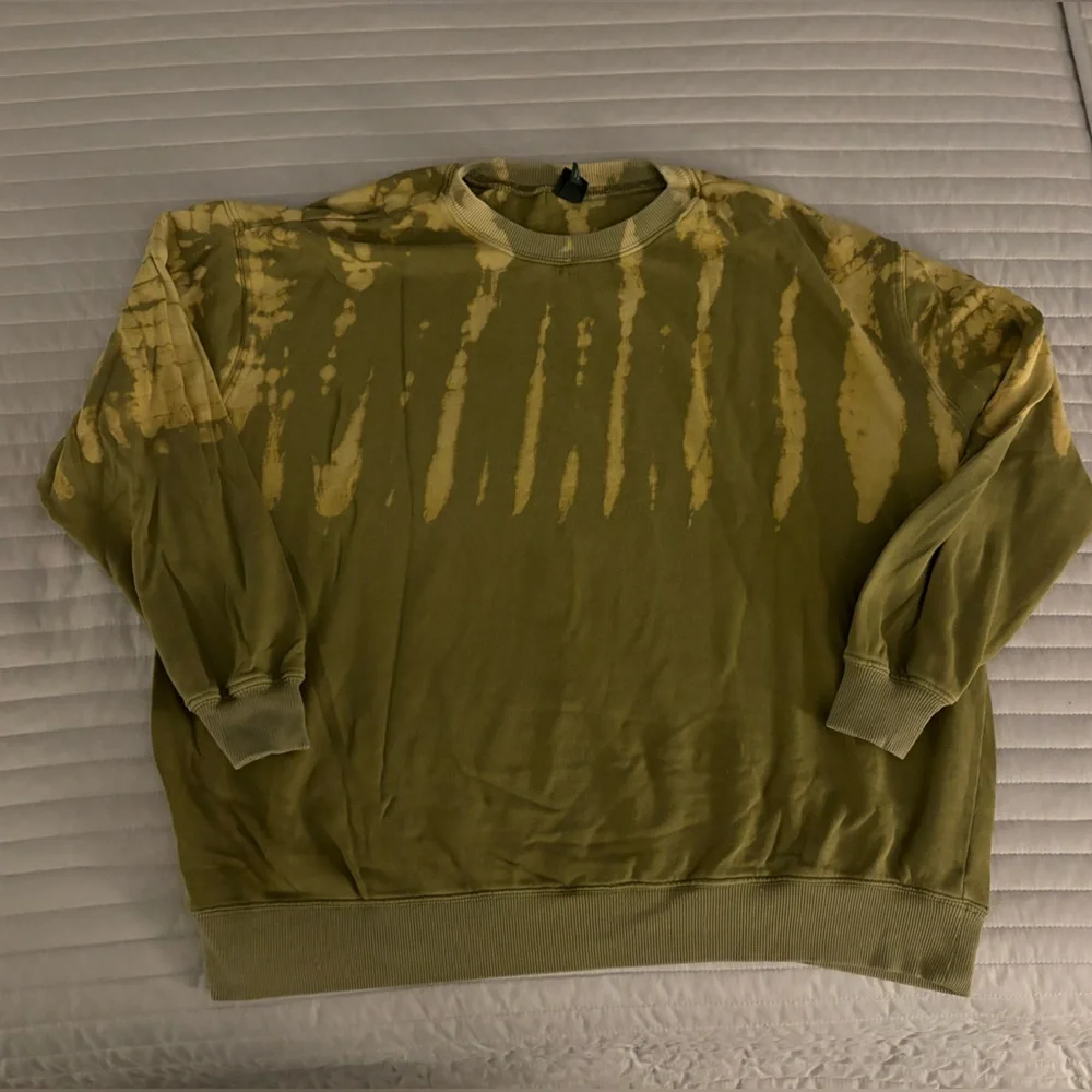 Tie Dye Green sweatshirt by Wild Fable - Picture 1 of 2